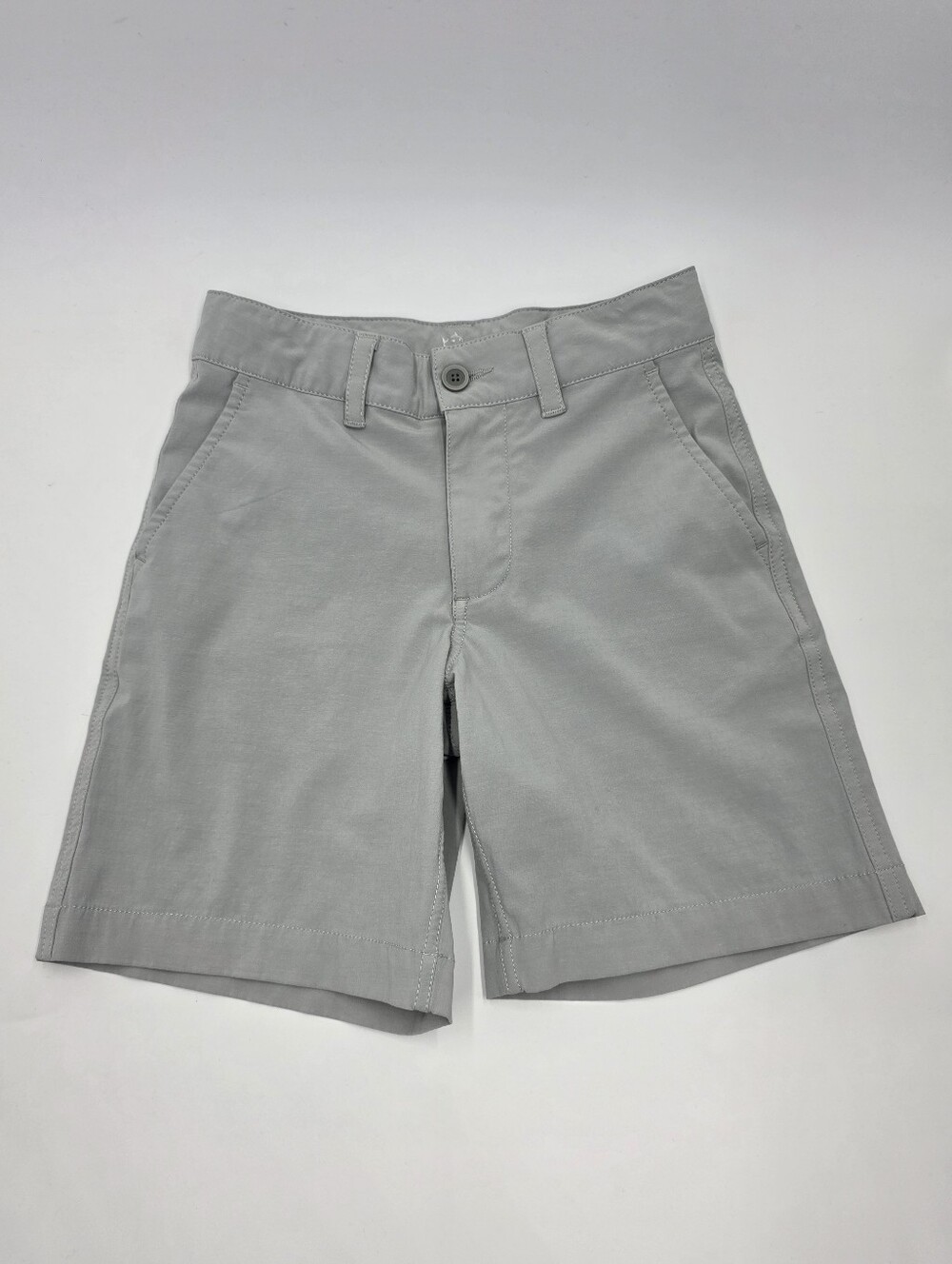 Southern Tide boys' gray performance shorts size 6